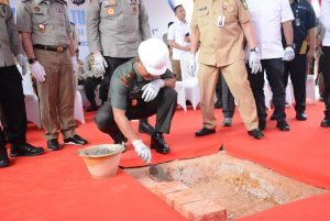 Danrem 031/Wira Bima Hadiri Peletakan Batu Pertama Perumahan Anggota Polri