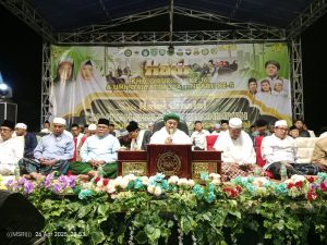 PonPes Internasional AL ILLIYIN Gelar Haul Ke-16 KH Choirur Roji Dan Ke-5 Umi Nyai Yati Mujiati Indarti Serta Halal Bihalal