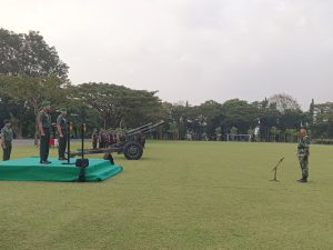 Apel Penyerahan Satuan Kodam IV/Diponegoro Dari Mayjen TNI Deddy Suryadi Kepada Mayjen TNI Achiruddin