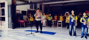 Dalam Rangka Membangun Sinergitas Dengan Dunia Pendidikan Bhabinkamtibmas Kelurahan Tawangsari Aiptu Adib Menjadi Nara Sumber di SMP Krista Mitra