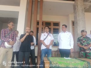 Bupati Jepara Penuhi Janji Hadir, Perangkat Desa Malah Absen: Warga Kecewa